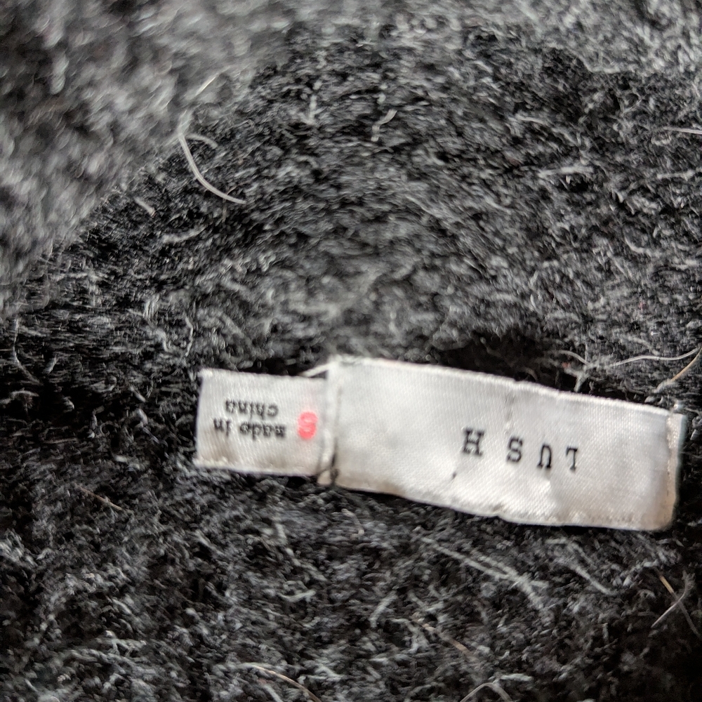 LUSH | Color Block Sweater - Picture 8 of 8